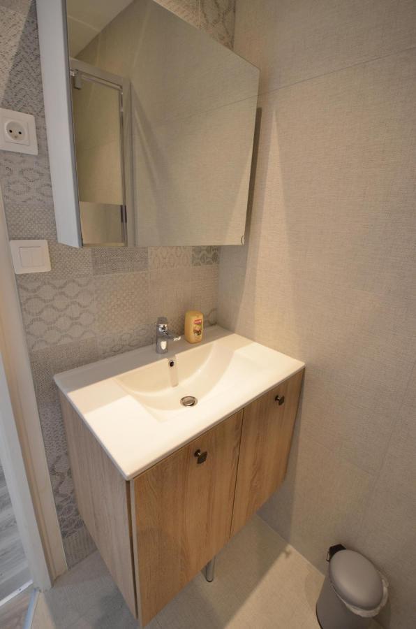 Studio + Balcon + Parking - Ultra Centre Apartment Annecy Luaran gambar